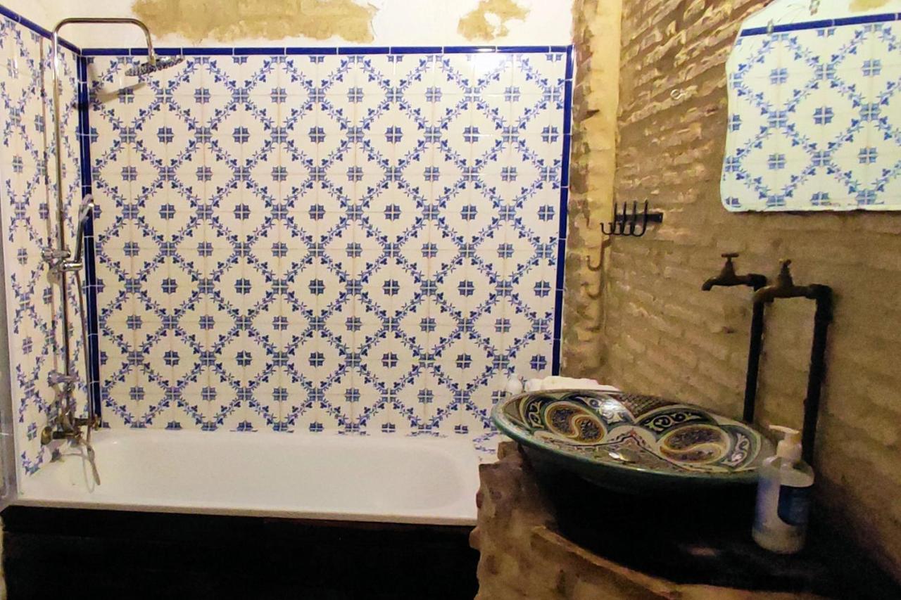 Suite Dona Ines Barrio Santacruz Seville Exterior photo