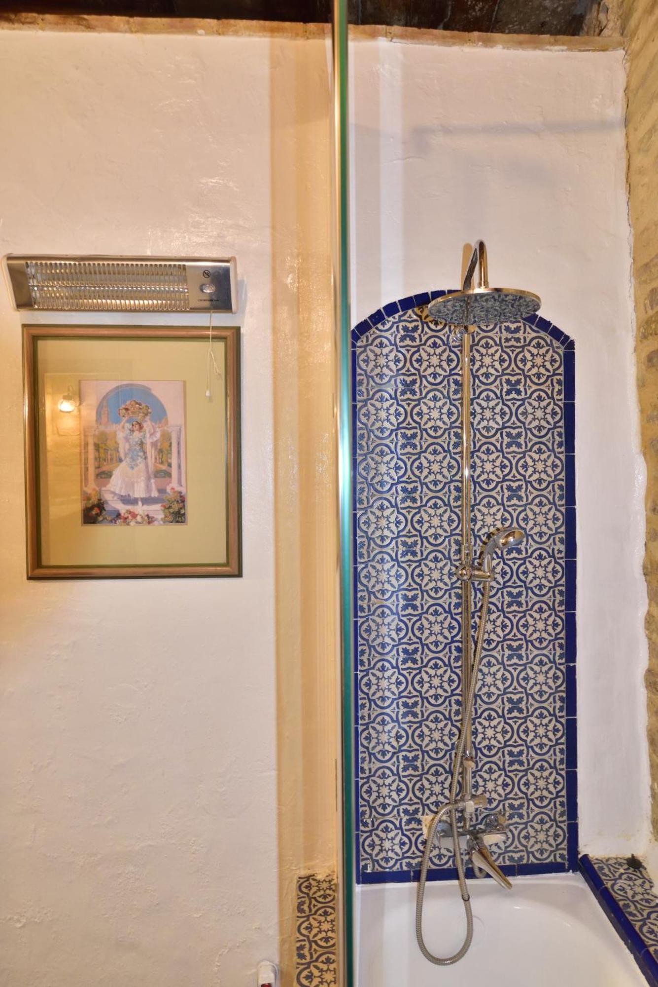 Suite Dona Ines Barrio Santacruz Seville Exterior photo